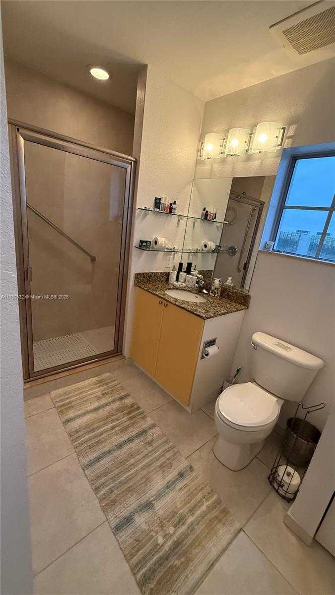 Small Image of 1830 NORTH RADIUS DR #1106, Hollywood Number 32