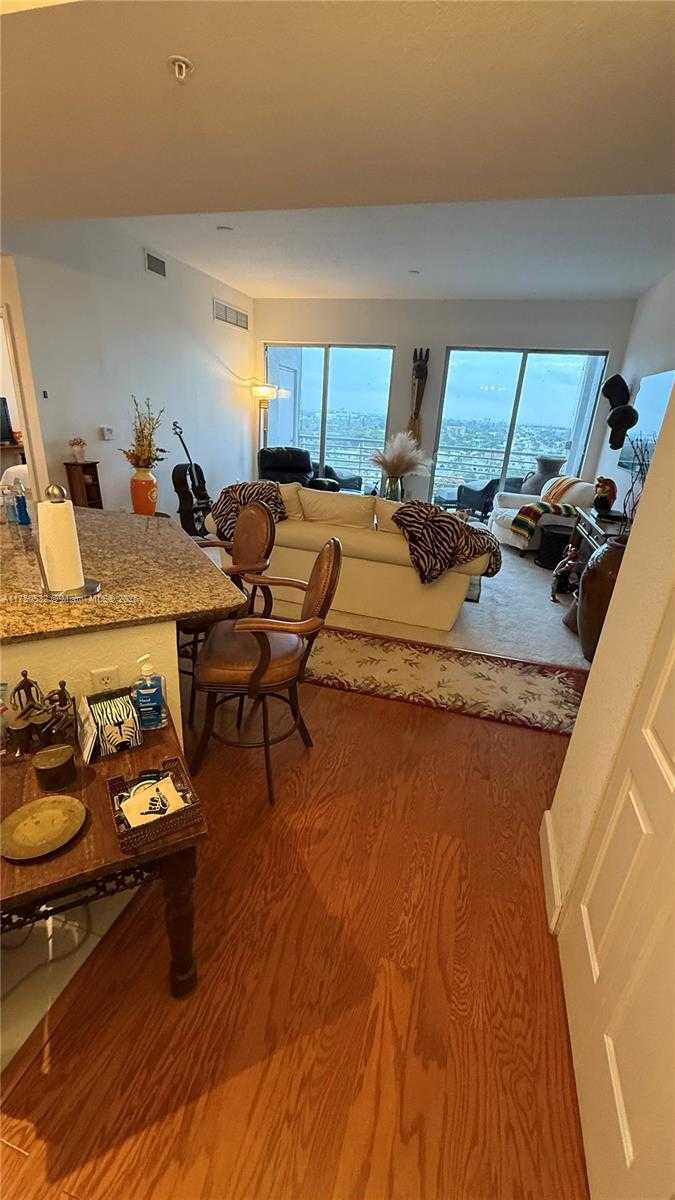Small Image of 1830 NORTH RADIUS DR #1106, Hollywood Number 4
