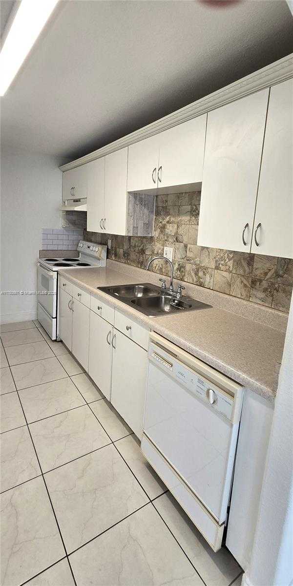 Small Image of 2903 NORTH EAST 163RD ST #404, North Miami Beach Number 13