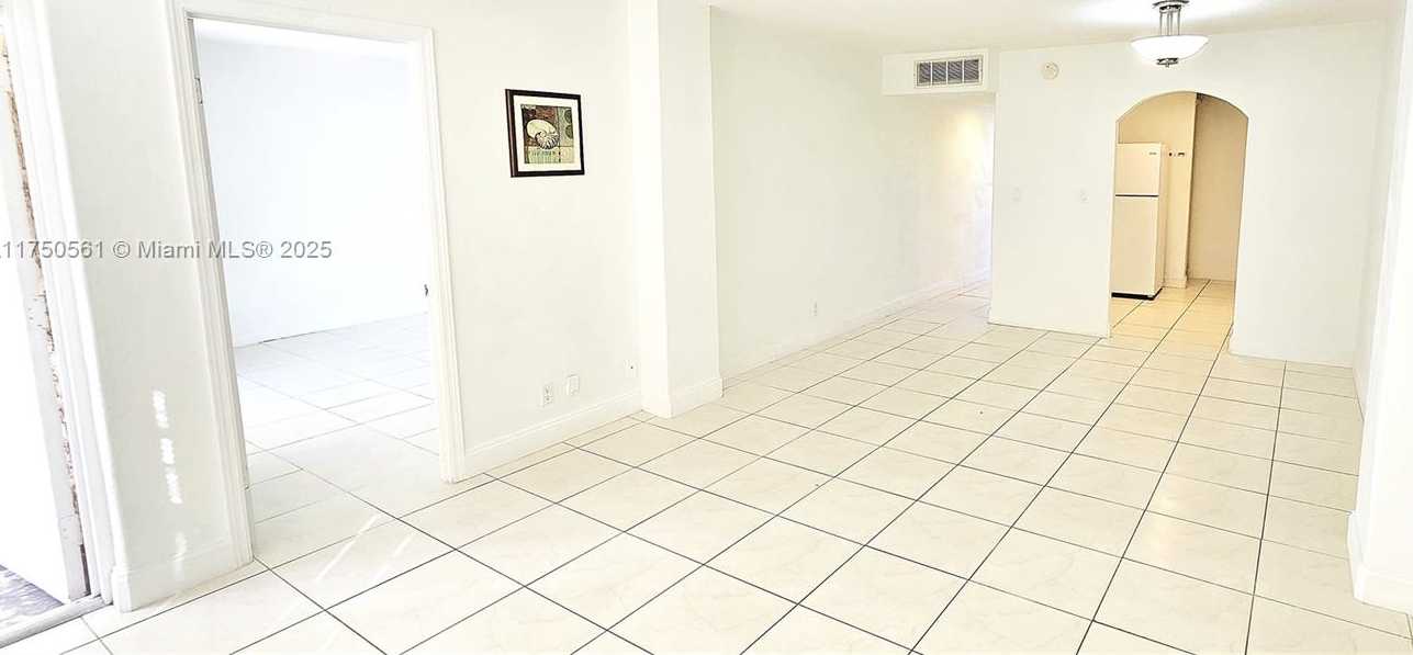 Small Image of 2903 NORTH EAST 163RD ST #404, North Miami Beach Number 4