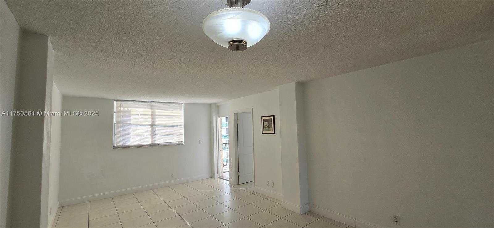 Small Image of 2903 NORTH EAST 163RD ST #404, North Miami Beach Number 5