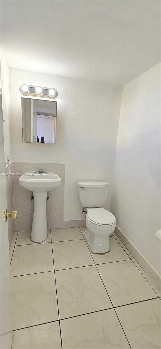 Small Image of 2903 NORTH EAST 163RD ST #404, North Miami Beach Number 9