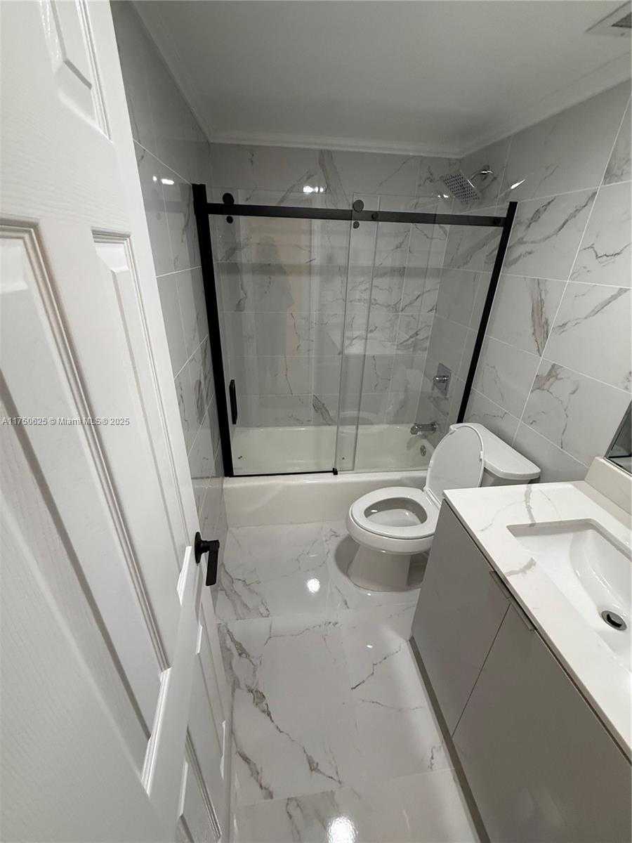 Small Image of 1980 SOUTH OCEAN DR #3M, Hallandale Beach Number 14