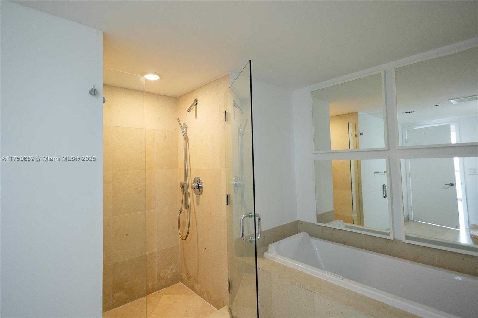 Small Image of 495 BRICKELL AVE #2102, Miami Number 8