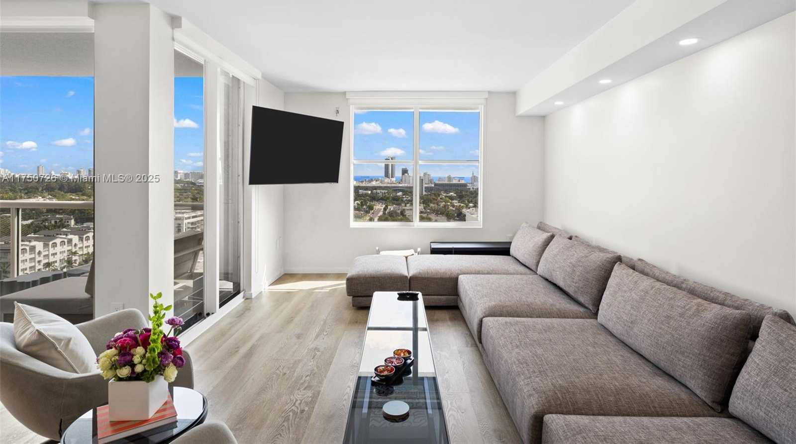 Small Image of 1800 SUNSET HARBOUR DR #1807, Miami Beach Number 12