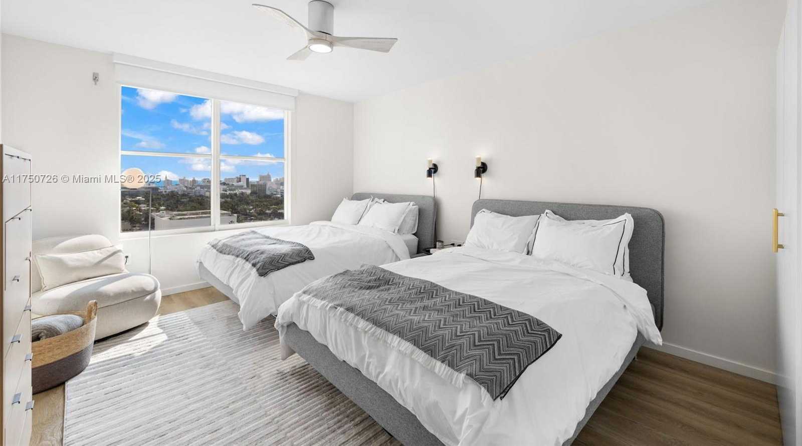 Small Image of 1800 SUNSET HARBOUR DR #1807, Miami Beach Number 17