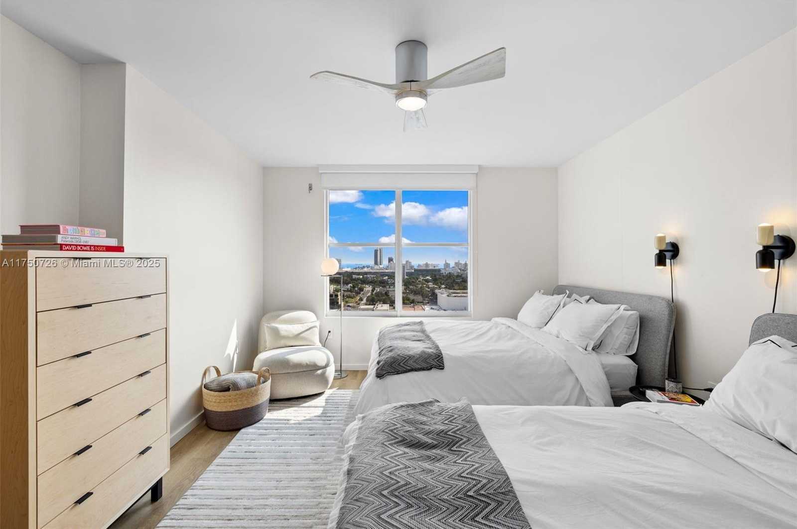 Small Image of 1800 SUNSET HARBOUR DR #1807, Miami Beach Number 18