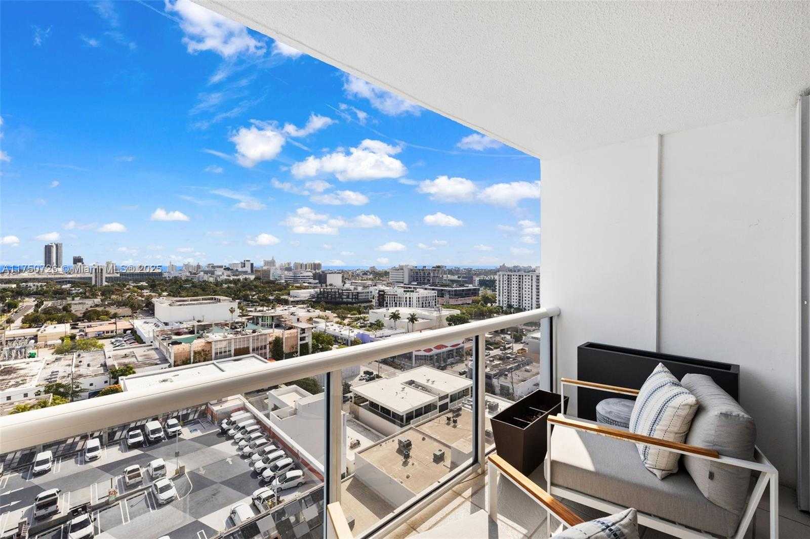 Small Image of 1800 SUNSET HARBOUR DR #1807, Miami Beach Number 39