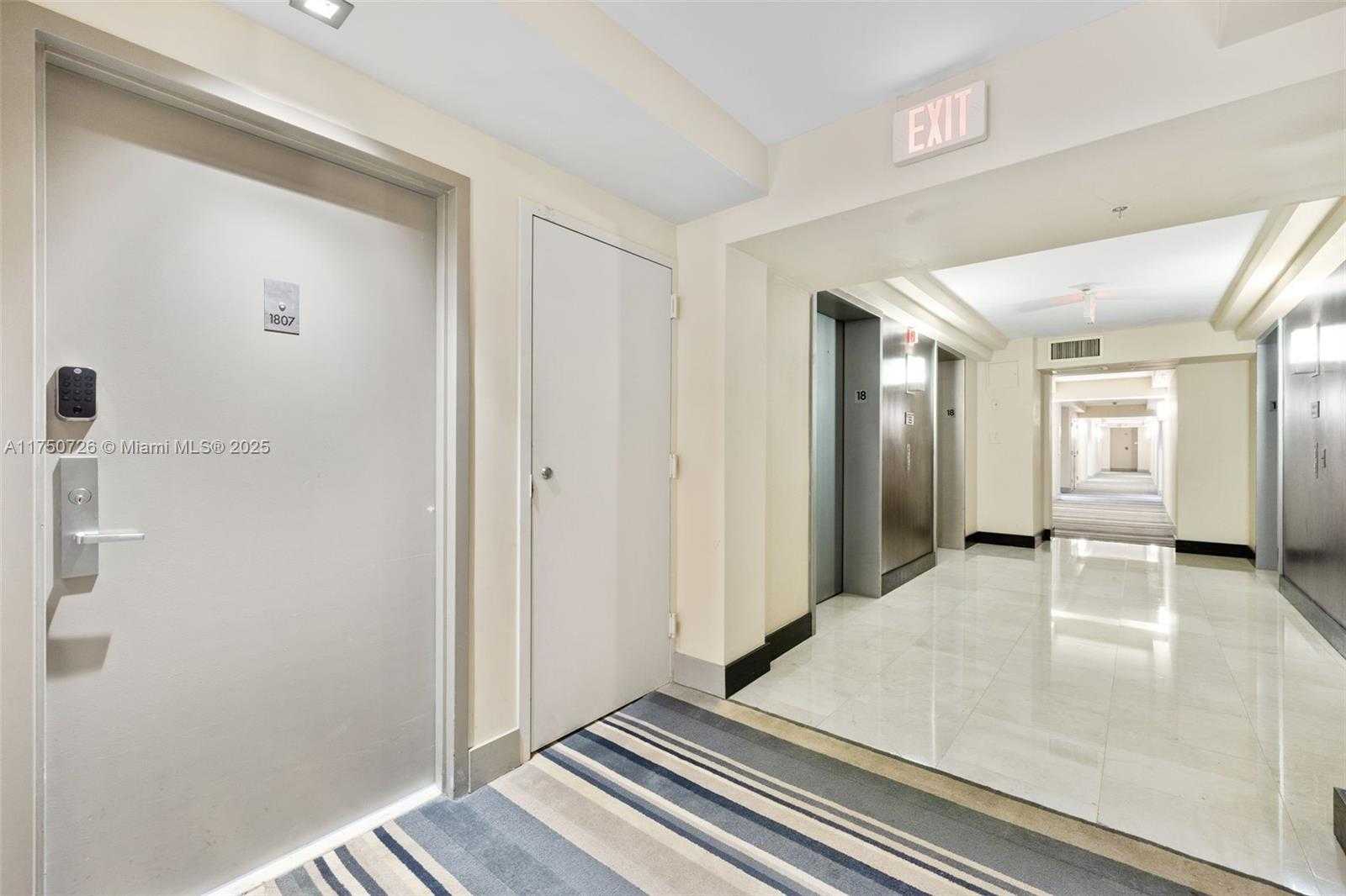 Small Image of 1800 SUNSET HARBOUR DR #1807, Miami Beach Number 40