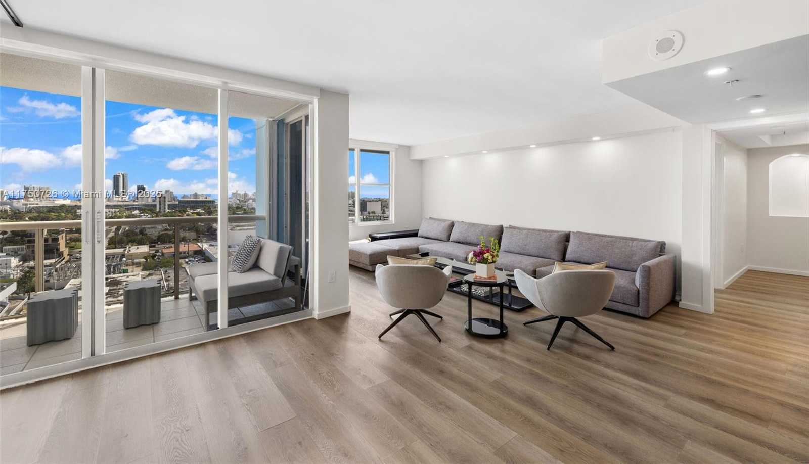 Small Image of 1800 SUNSET HARBOUR DR #1807, Miami Beach Number 9