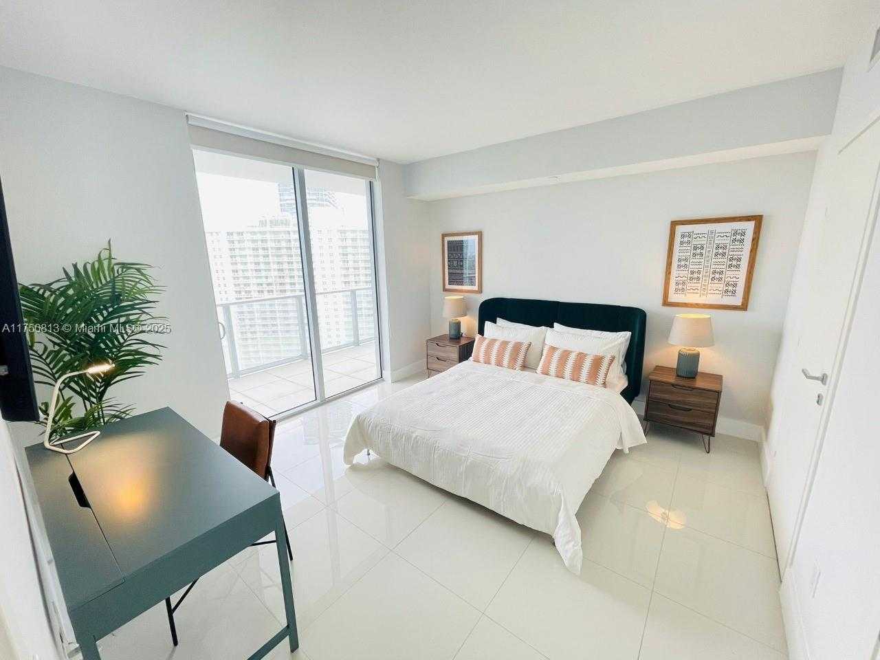 Small Image of 1300 BRICKELL BAY DR #3600, Miami Number 11