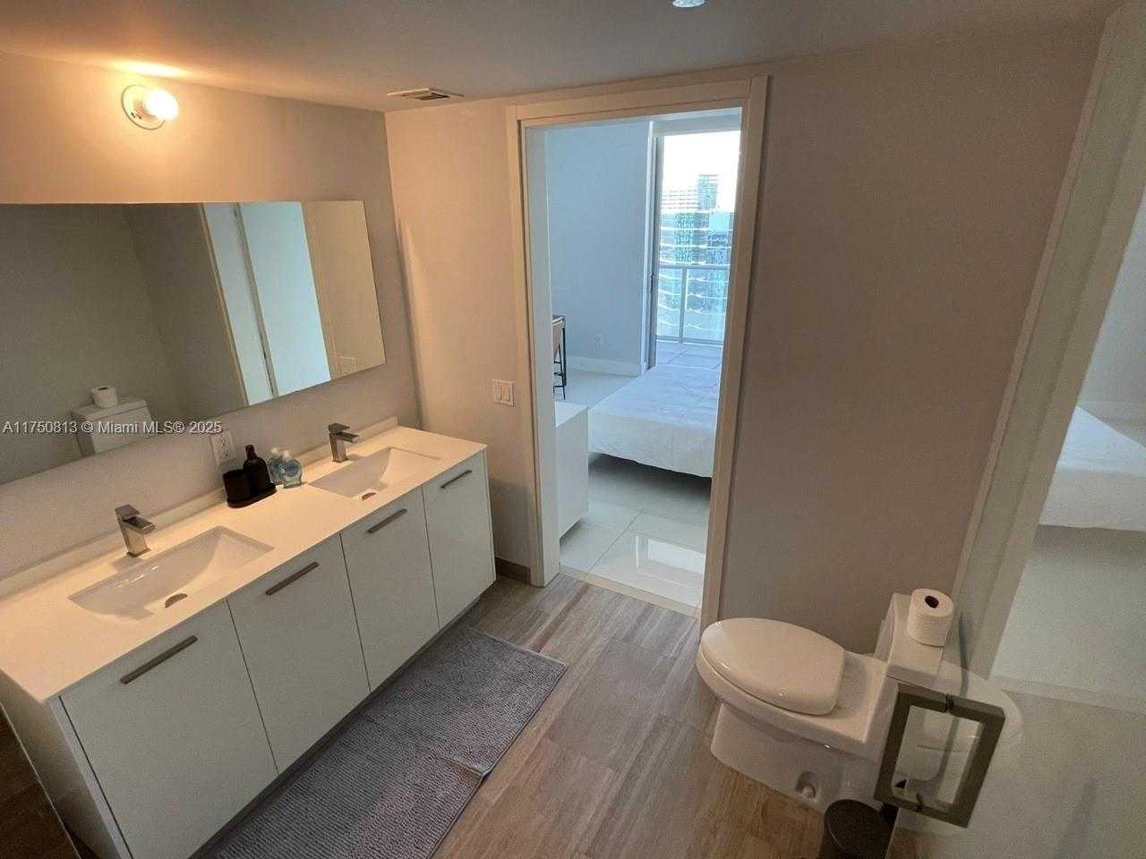 Small Image of 1300 BRICKELL BAY DR #3600, Miami Number 15