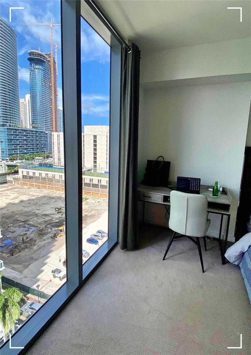 Small Image of 31 SOUTH EAST 6TH ST #1404, Miami Number 14