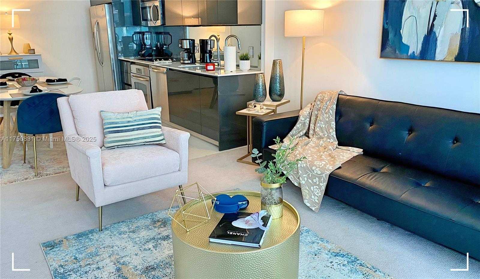 Small Image of 31 SOUTH EAST 6TH ST #1404, Miami Number 3