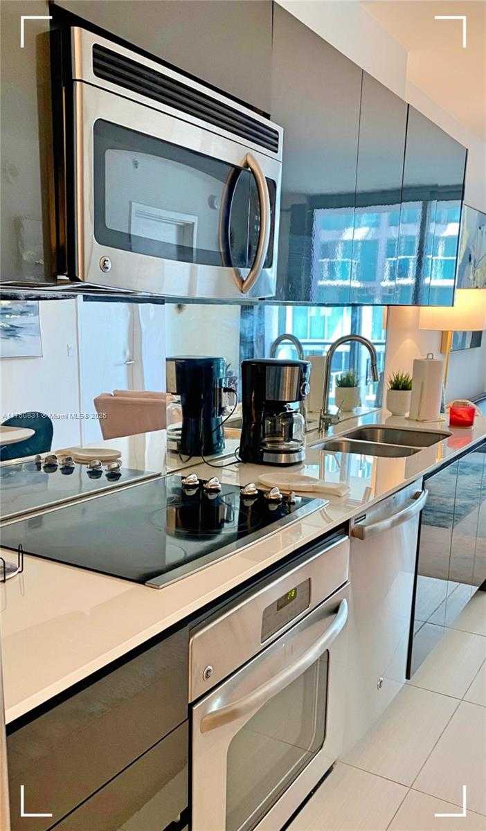 Small Image of 31 SOUTH EAST 6TH ST #1404, Miami Number 8