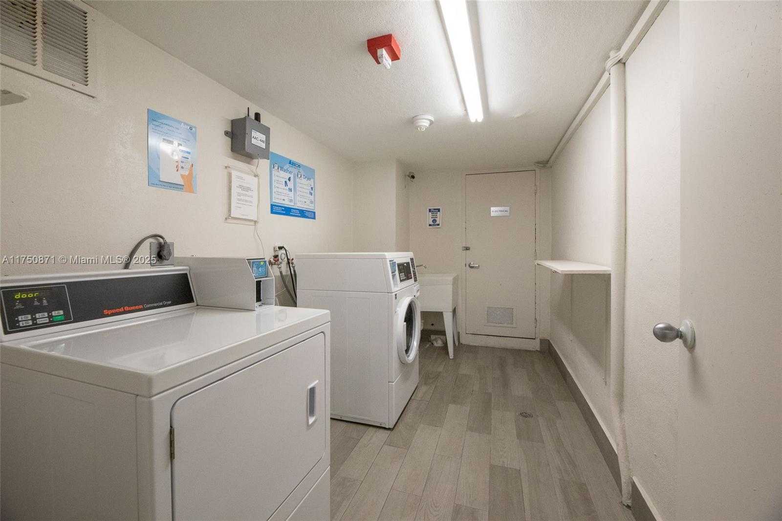 Small Image of 9225 COLLINS AVE #404, Surfside Number 23