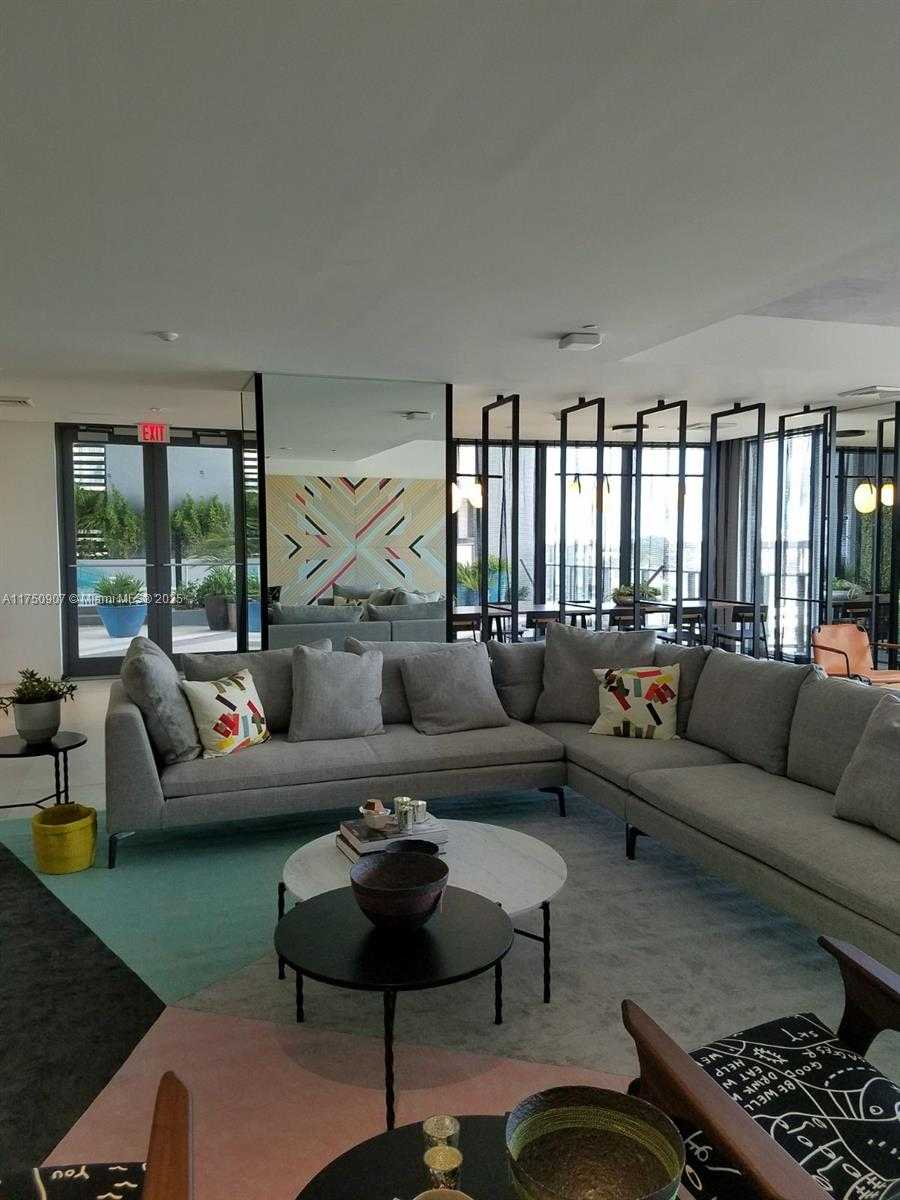 Small Image of 121 NORTH EAST 34 ST #811, Miami Number 14