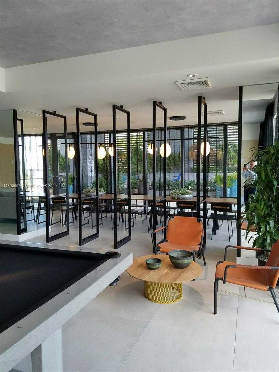 Small Image of 121 NORTH EAST 34 ST #811, Miami Number 18