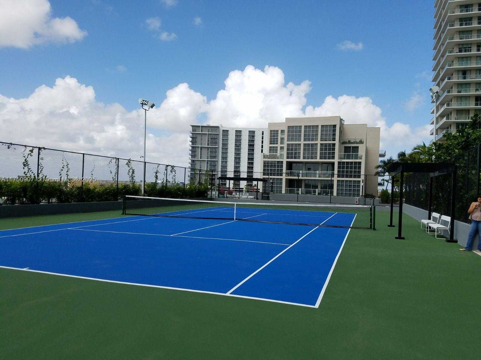 Small Image of 121 NORTH EAST 34 ST #811, Miami Number 9