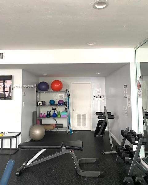 Small Image of 1408 BRICKELL BAY DR #1016, Miami Number 20