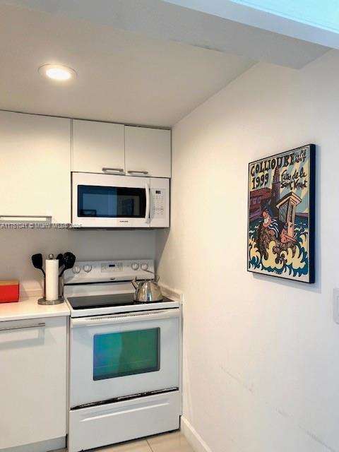 Small Image of 1408 BRICKELL BAY DR #1016, Miami Number 3