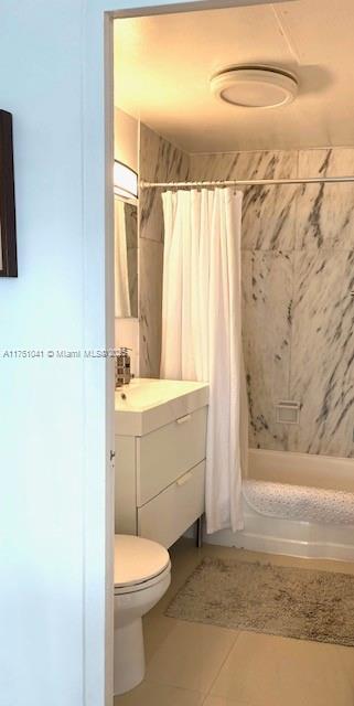 Small Image of 1408 BRICKELL BAY DR #1016, Miami Number 8
