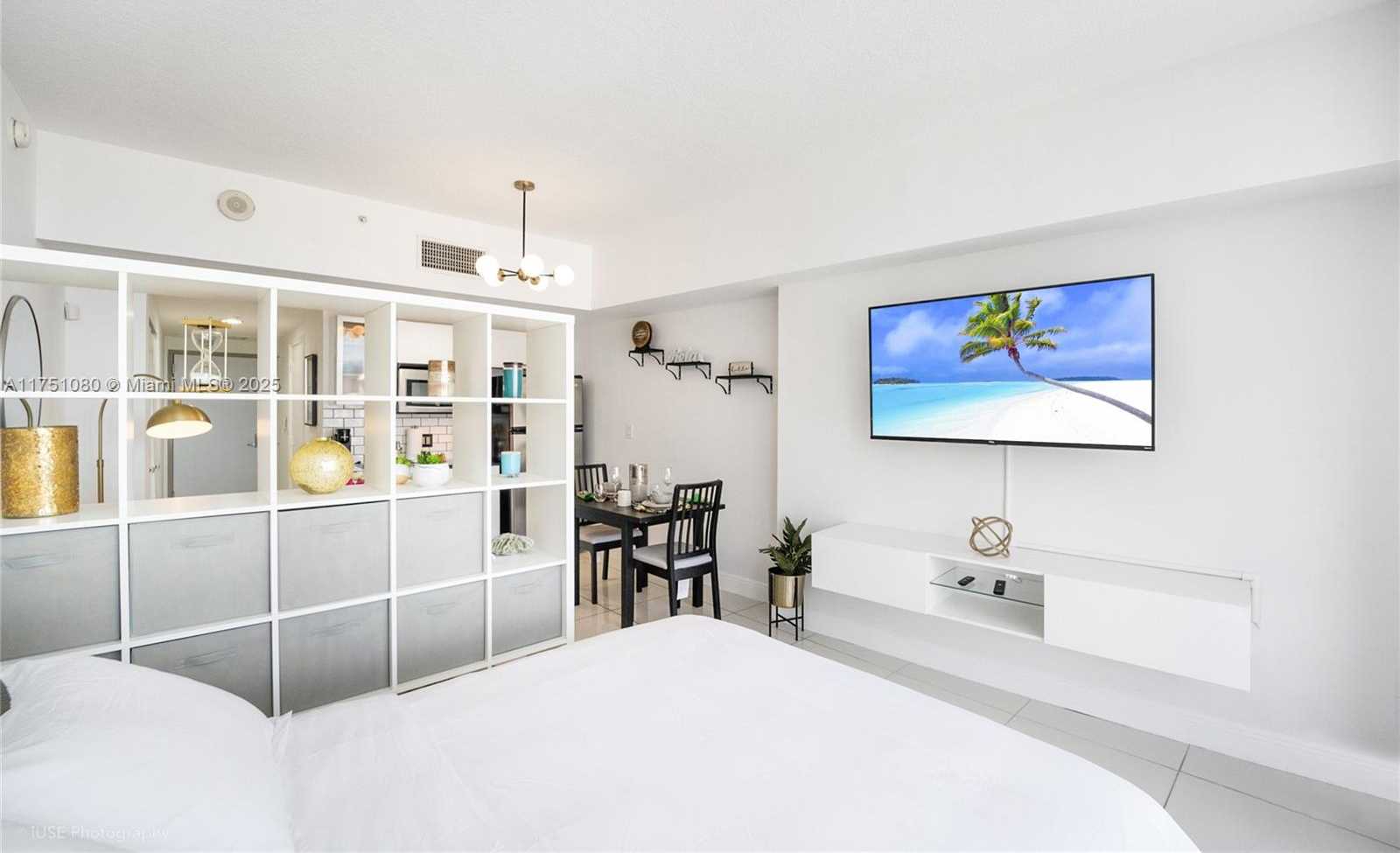 Small Image of 1750 NORTH BAYSHORE DR #1214, Miami Number 7