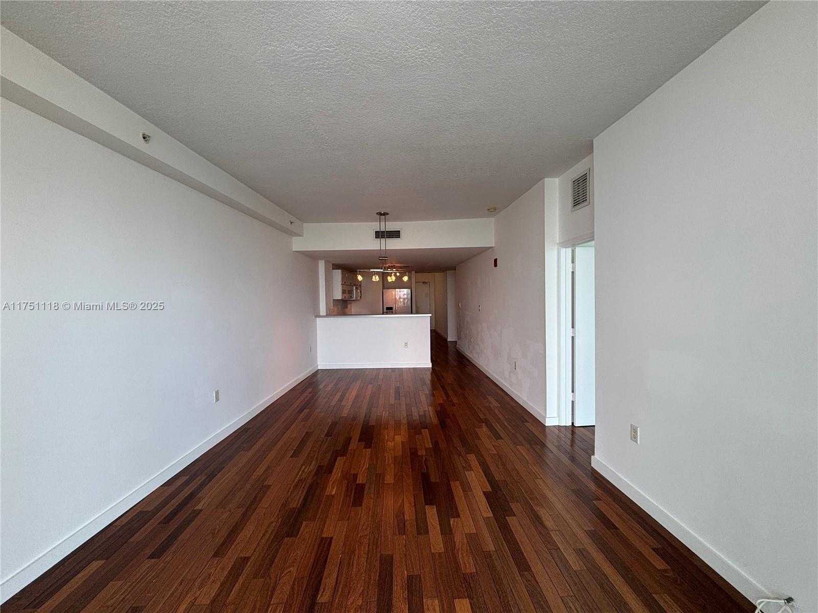 Small Image of 6580 #508, Miami Beach Number 10
