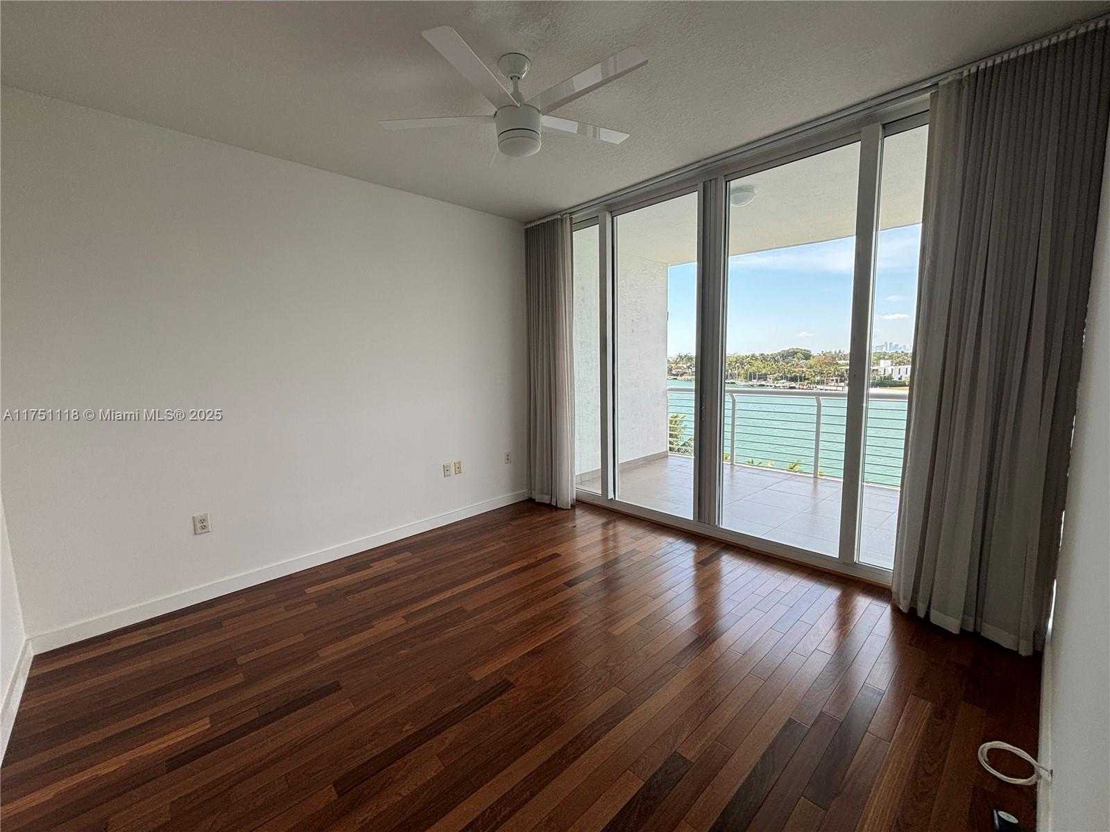 Small Image of 6580 #508, Miami Beach Number 11