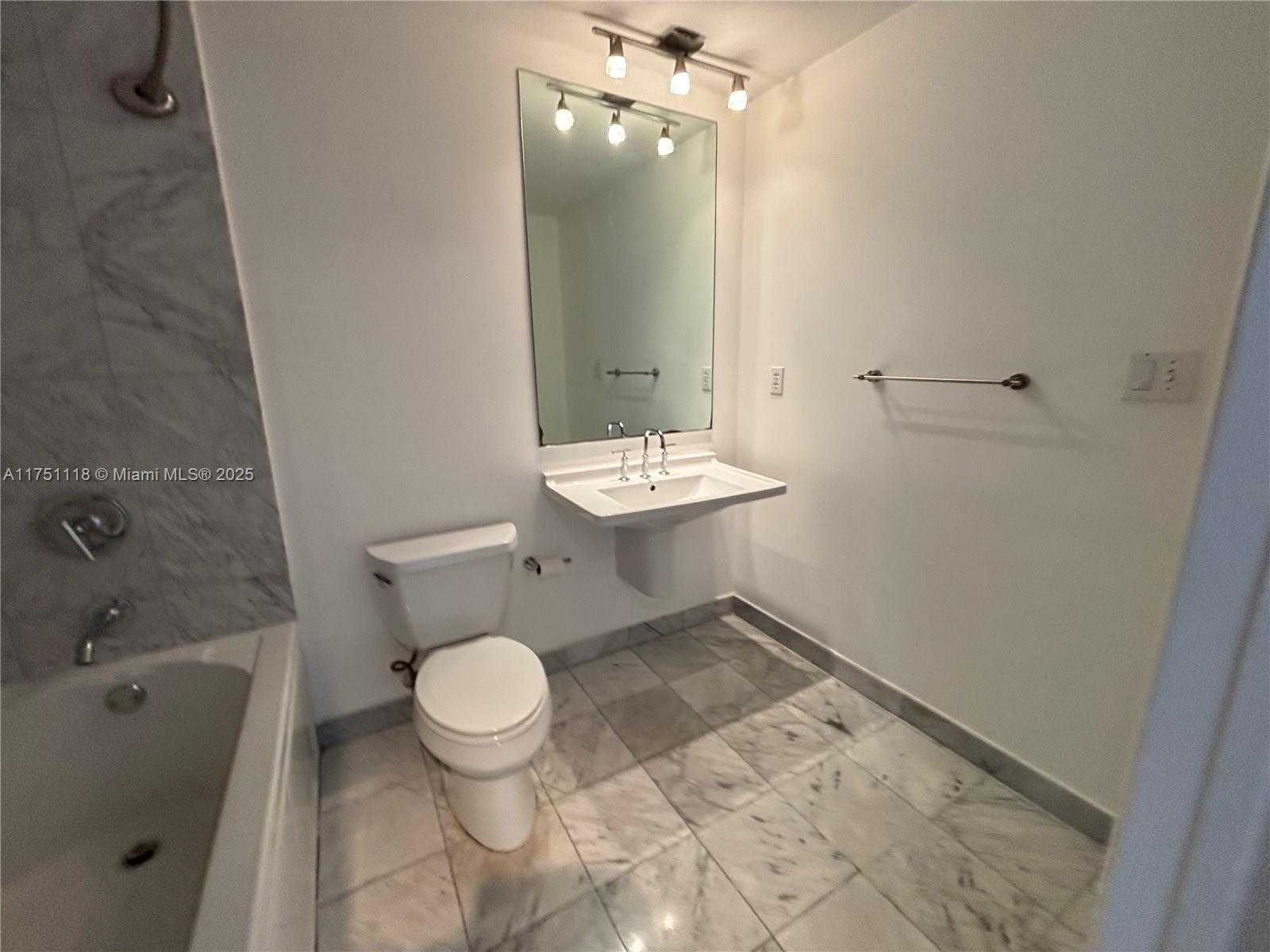 Small Image of 6580 #508, Miami Beach Number 25