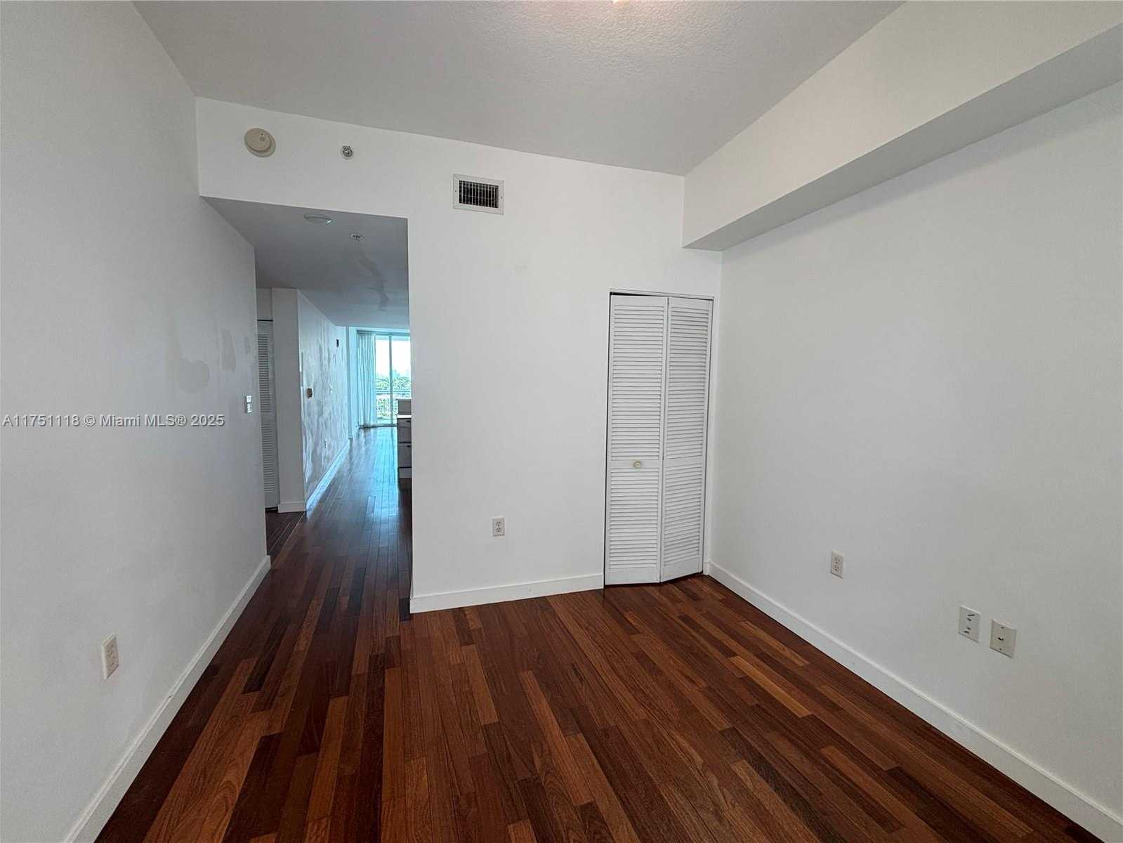Small Image of 6580 #508, Miami Beach Number 26