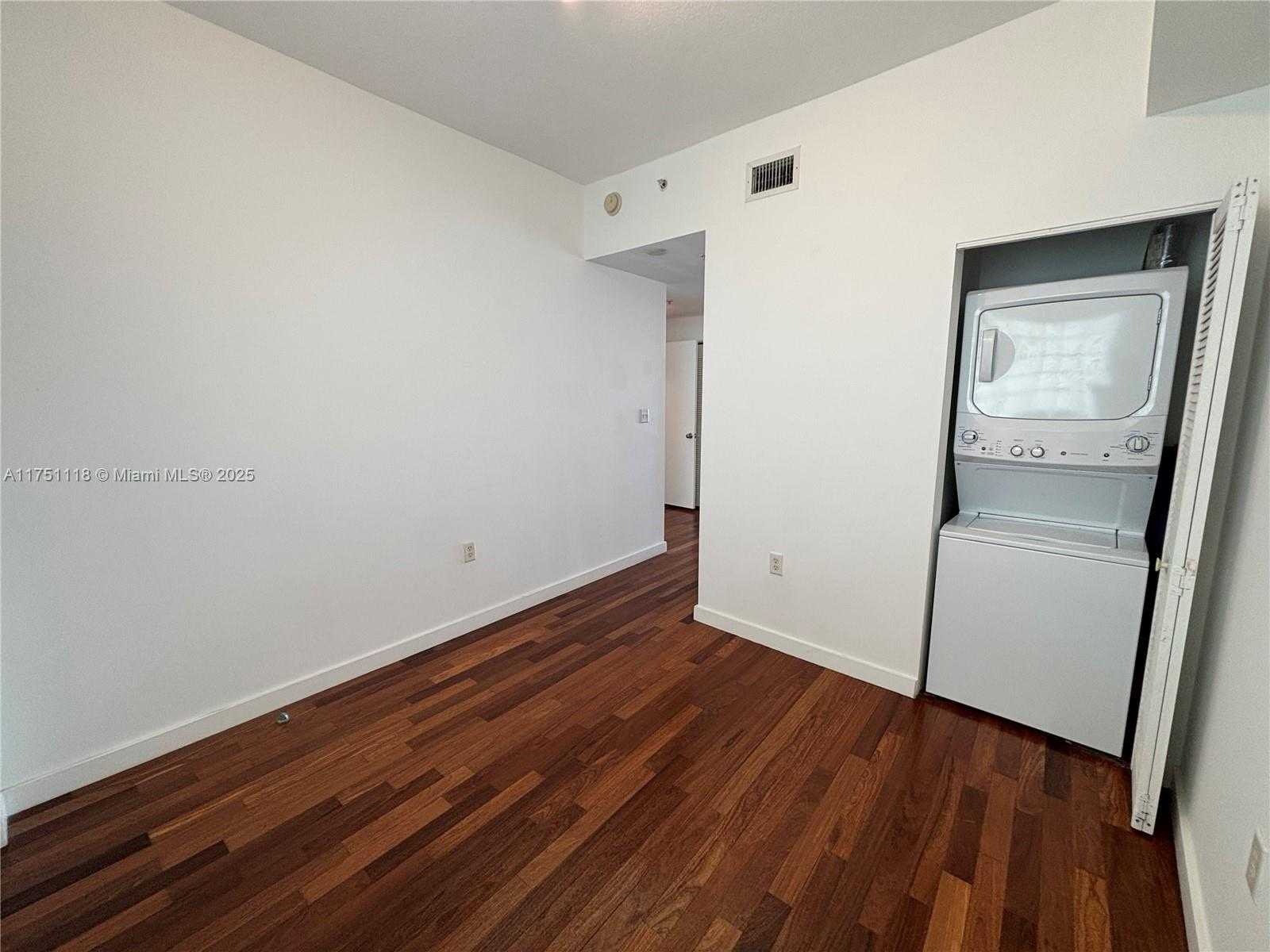 Small Image of 6580 #508, Miami Beach Number 29