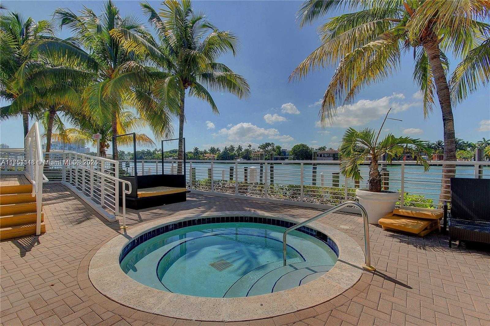 Small Image of 6580 #508, Miami Beach Number 33