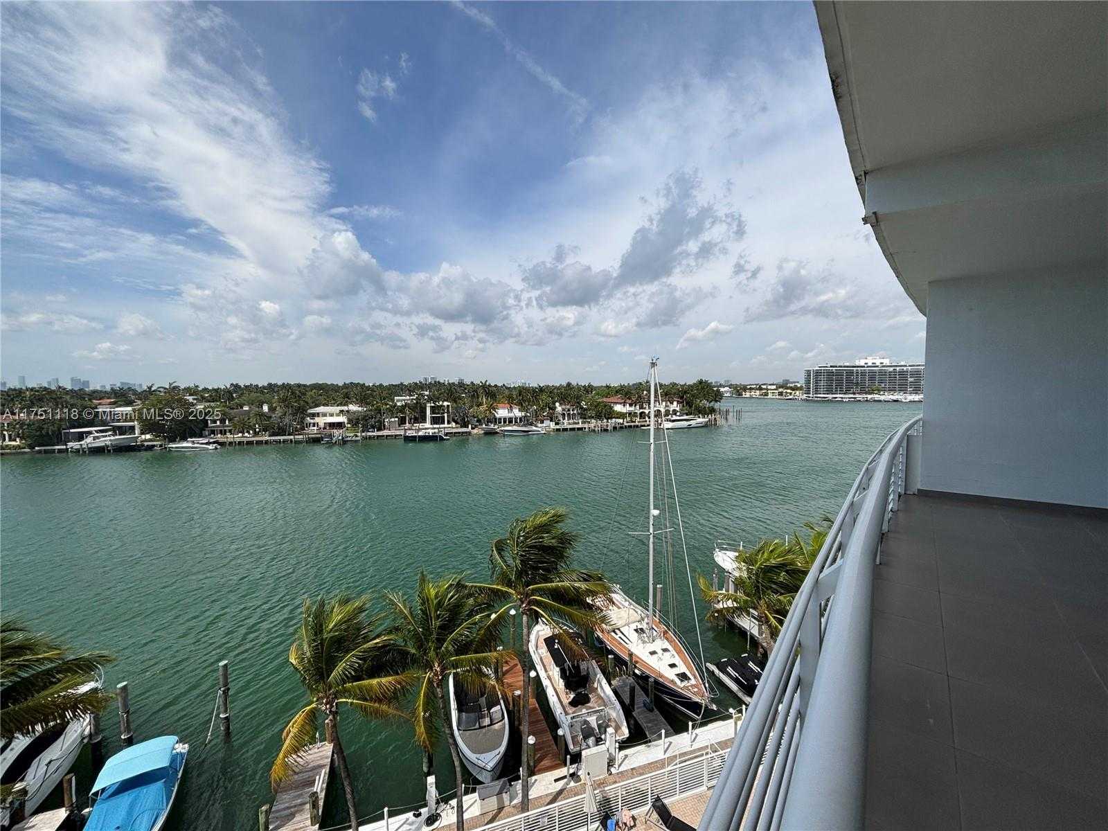 Small Image of 6580 #508, Miami Beach Number 8