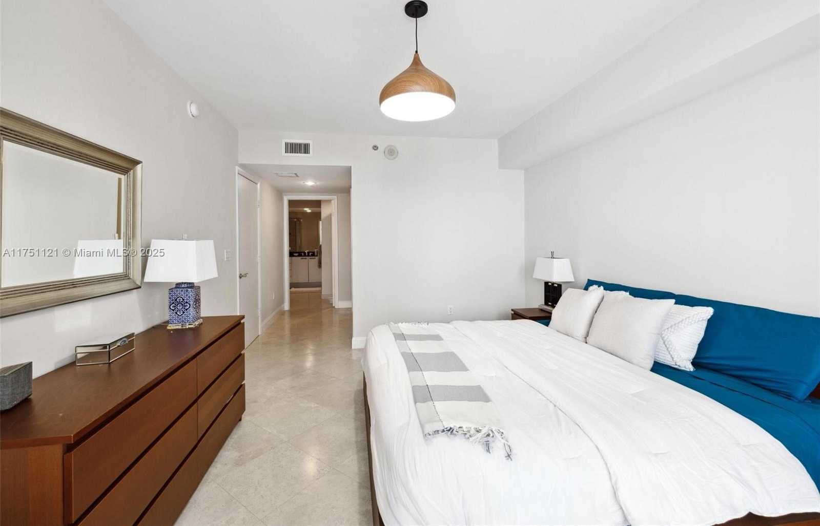 Small Image of 1830 SOUTH OCEAN DR #2811, Hallandale Beach Number 17