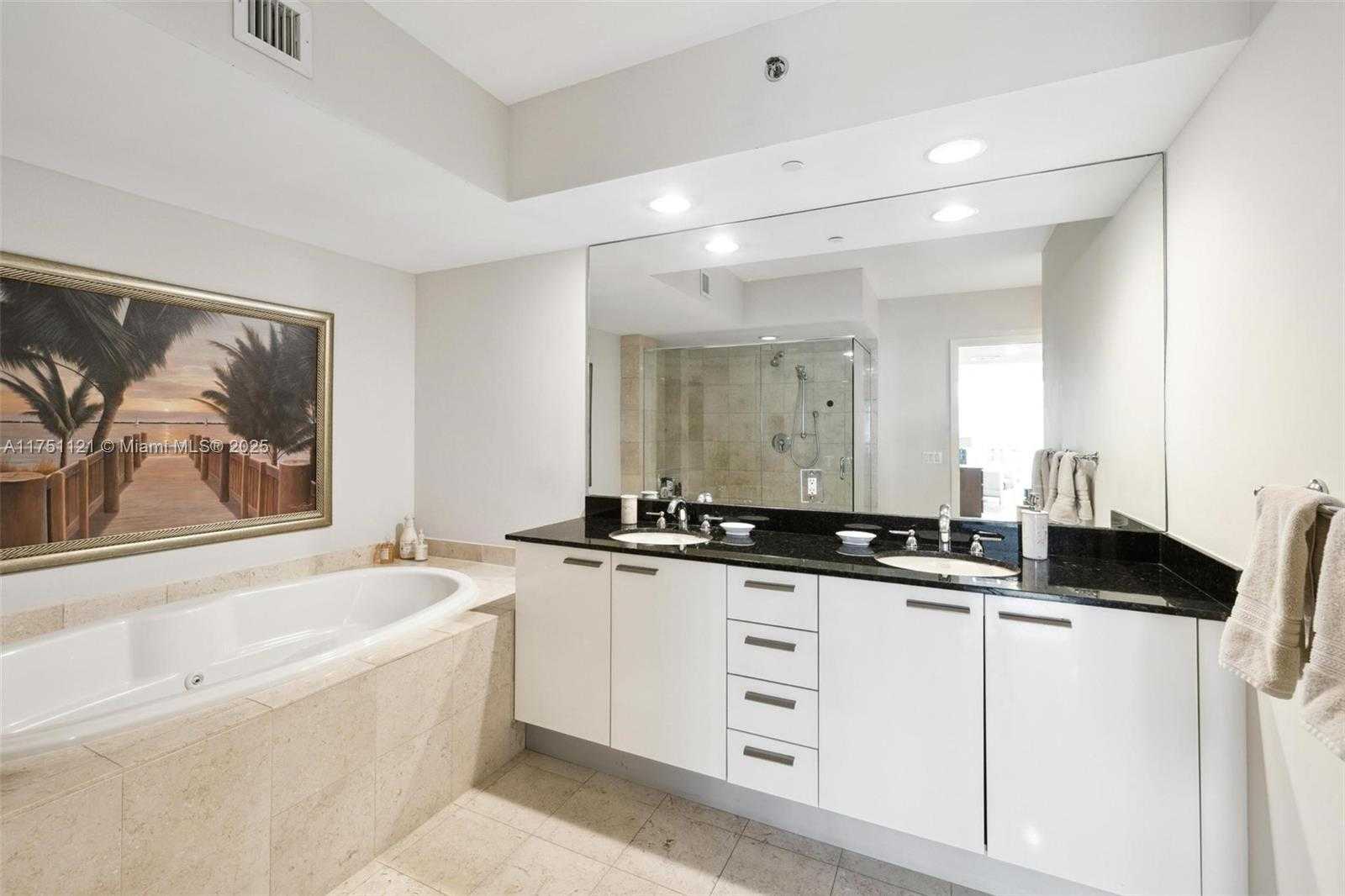 Small Image of 1830 SOUTH OCEAN DR #2811, Hallandale Beach Number 19