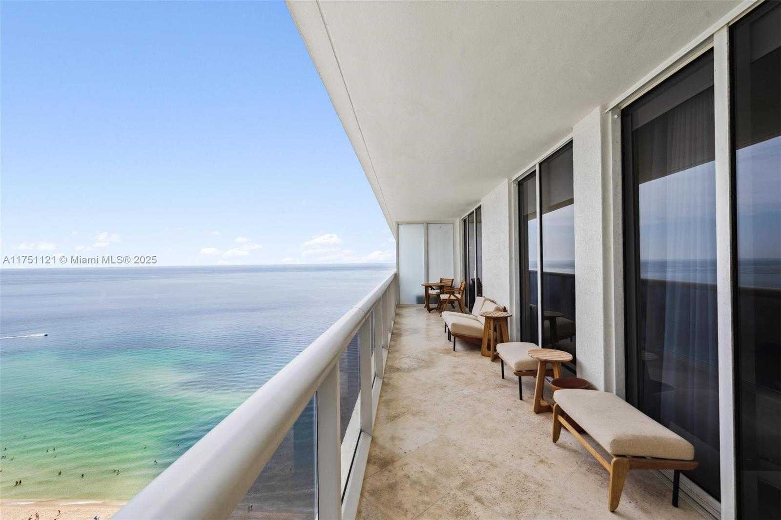 Small Image of 1830 SOUTH OCEAN DR #2811, Hallandale Beach Number 21