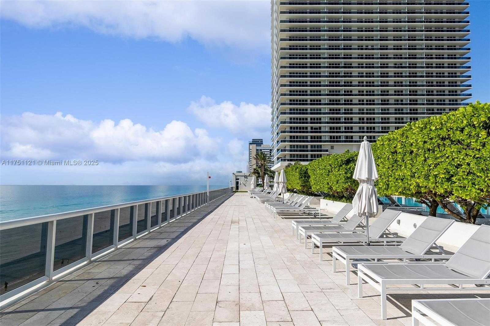 Small Image of 1830 SOUTH OCEAN DR #2811, Hallandale Beach Number 30