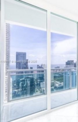 Small Image of 950 BRICKELL BAY DR #5405, Miami Number 20