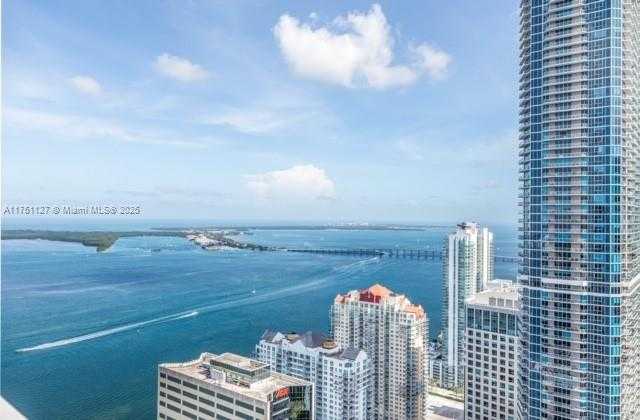 Small Image of 950 BRICKELL BAY DR #5405, Miami Number 4