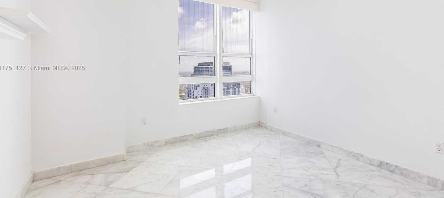 Small Image of 950 BRICKELL BAY DR #5405, Miami Number 5