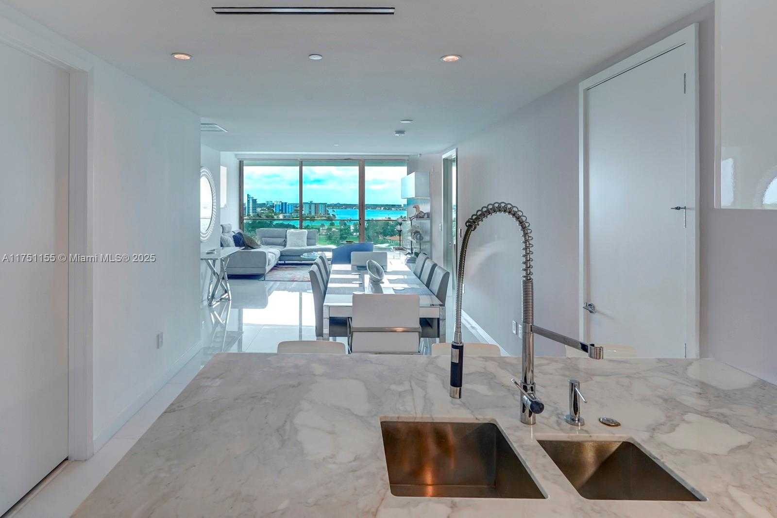 Small Image of 10203 COLLINS AVE #1005, Bal Harbour Number 8
