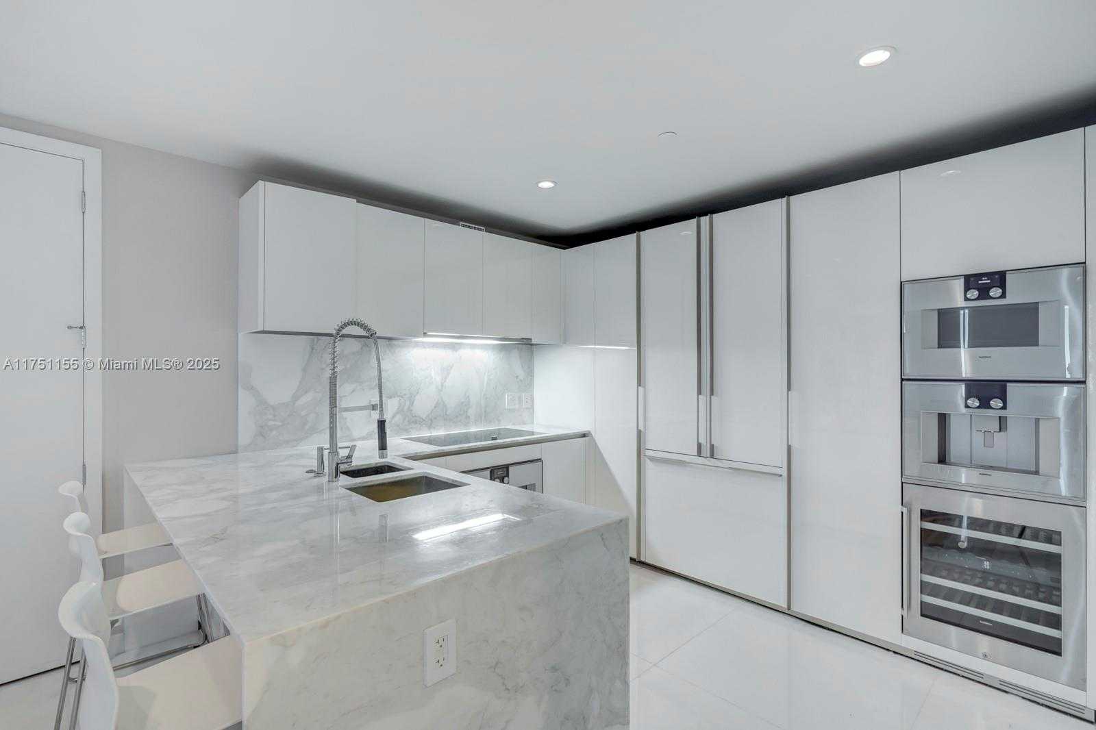 Small Image of 10203 COLLINS AVE #1005, Bal Harbour Number 9