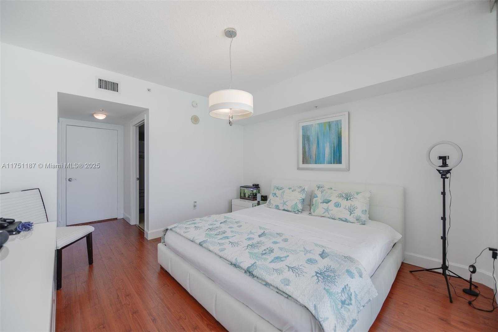 Small Image of 16699 COLLINS AVE #1804, Sunny Isles Beach Number 14