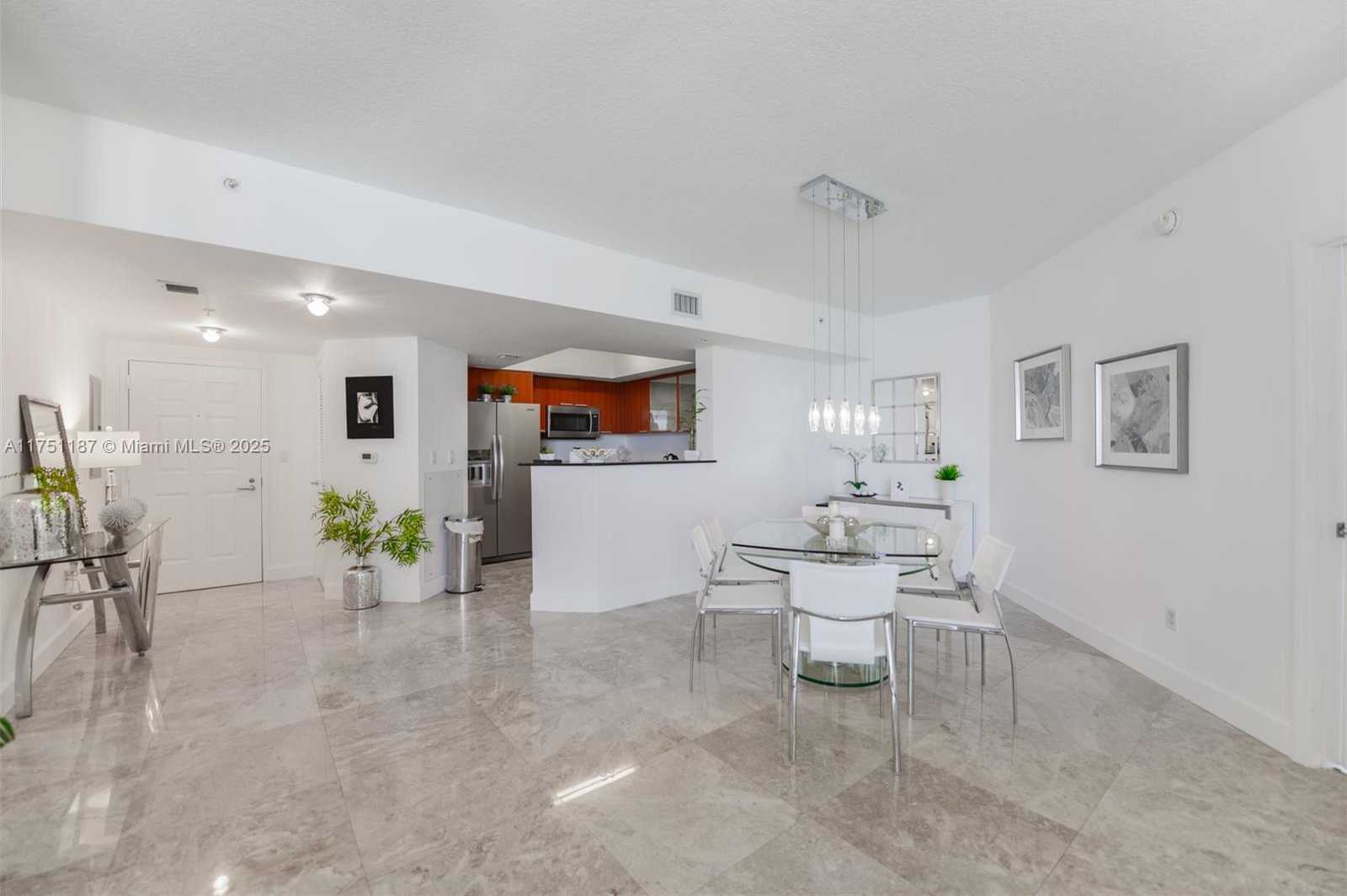 Small Image of 16699 COLLINS AVE #1804, Sunny Isles Beach Number 4