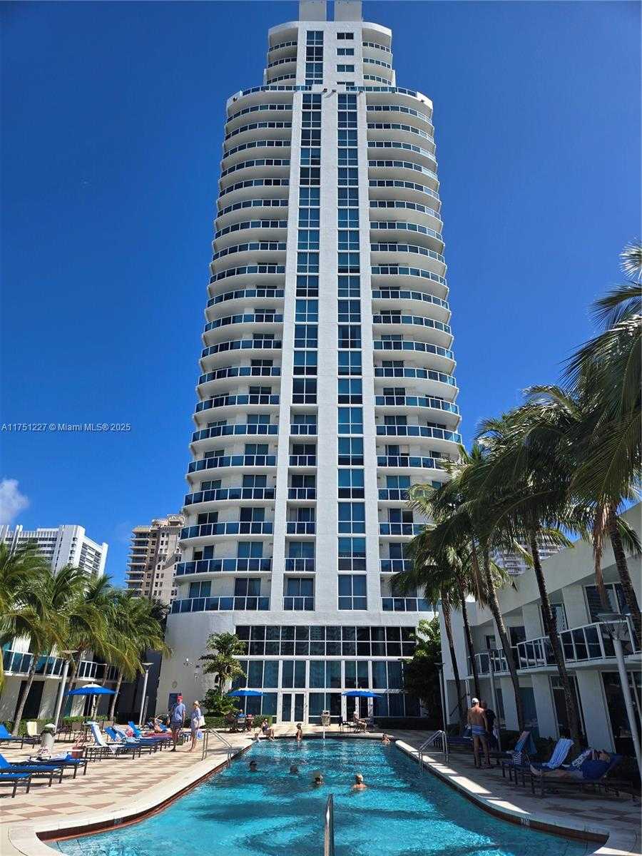 Small Image of 1945 SOUTH OCEAN DR #2105, Hallandale Beach Number 5