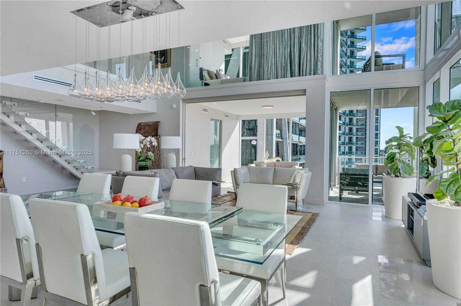 Small Image of 1040 BISCAYNE BLVD #LPH4407, Miami Number 17