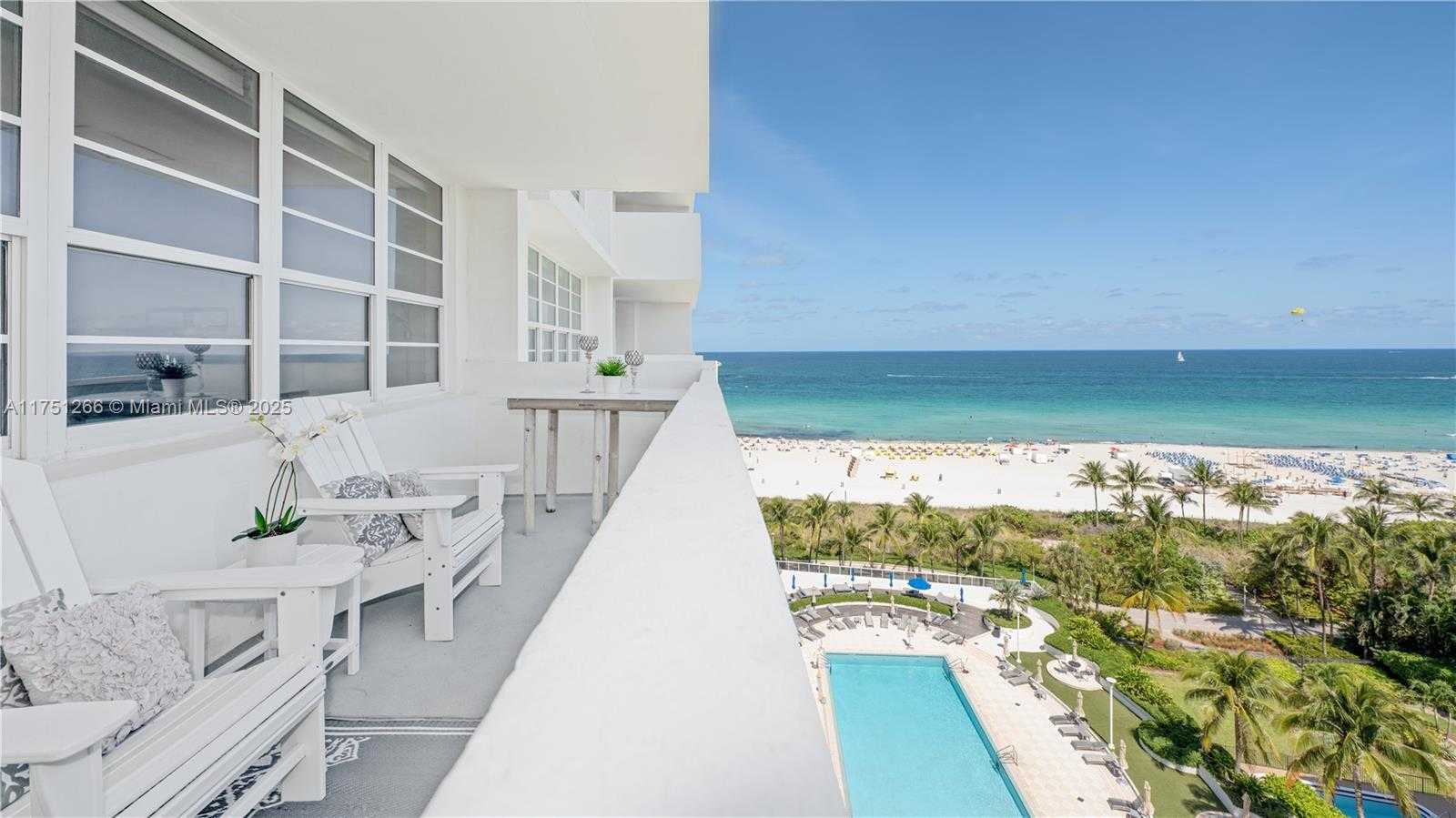 Small Image of 100 Lincoln Rd, Miami Beach, FL 33139, USA Number 11