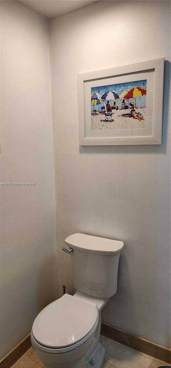 Small Image of 6515 COLLINS AVE #910, Miami Beach Number 14