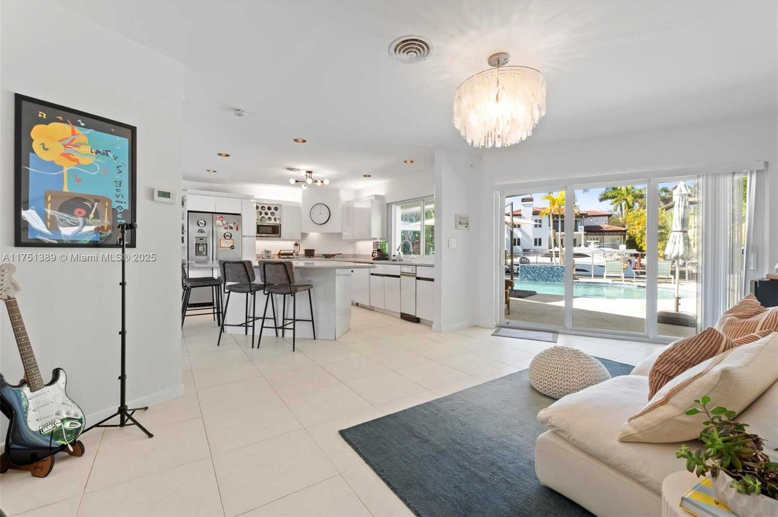 Small Image of 13060 LERIDA ST #13060, Coral Gables Number 26